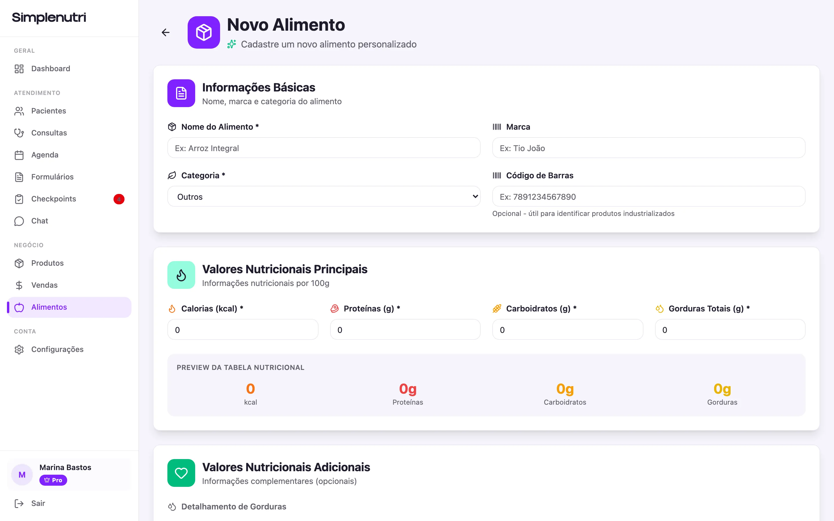 O formulário Novo Alimento, com os blocos Informações Básicas e Valores Nutricionais Principais